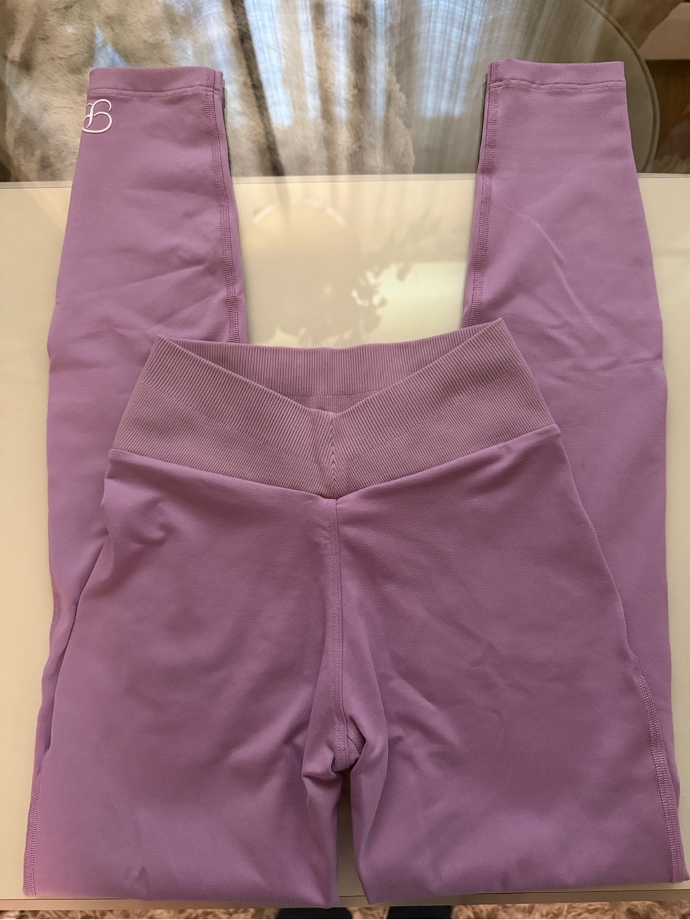 Bombshell HTF V-Back Seamless